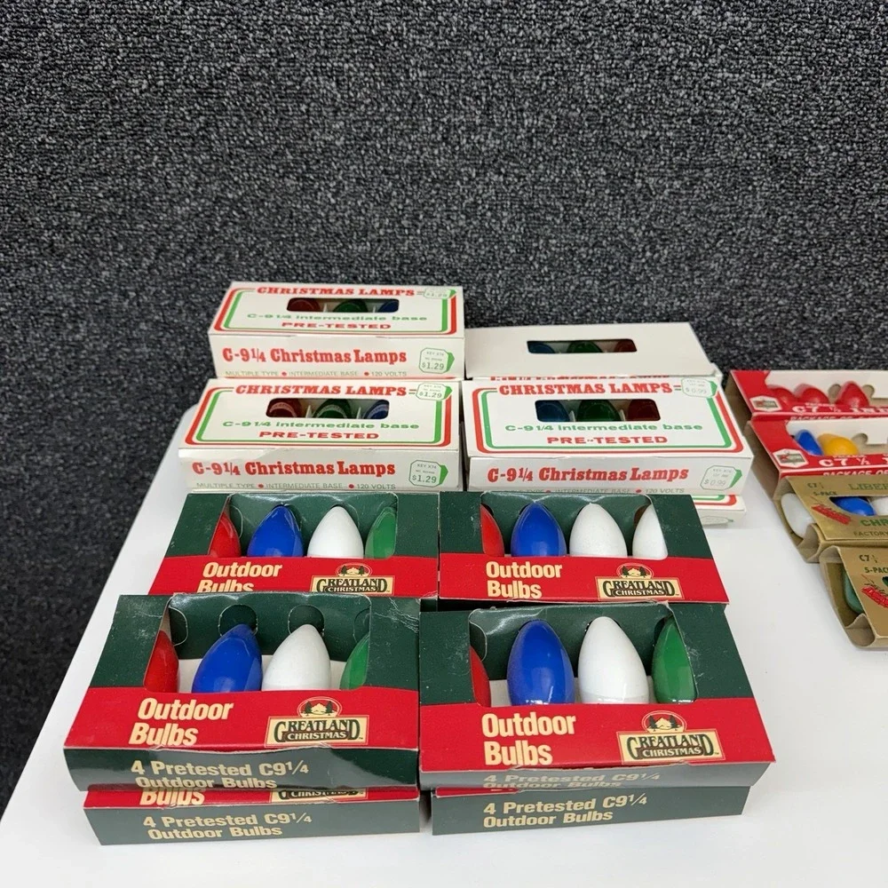Vintage C9 & C7 Christmas Bulbs – 8 Greatland, 9 Christmas Lamps, Mixed Lot 120V